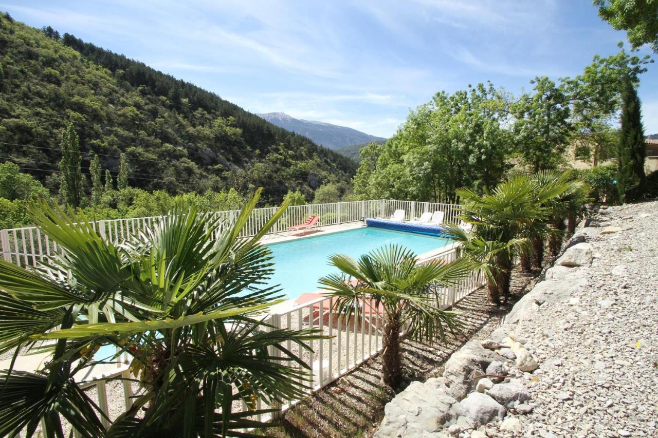 La Baptistine Face Au Ventoux La Clue Plaisians 外观 照片